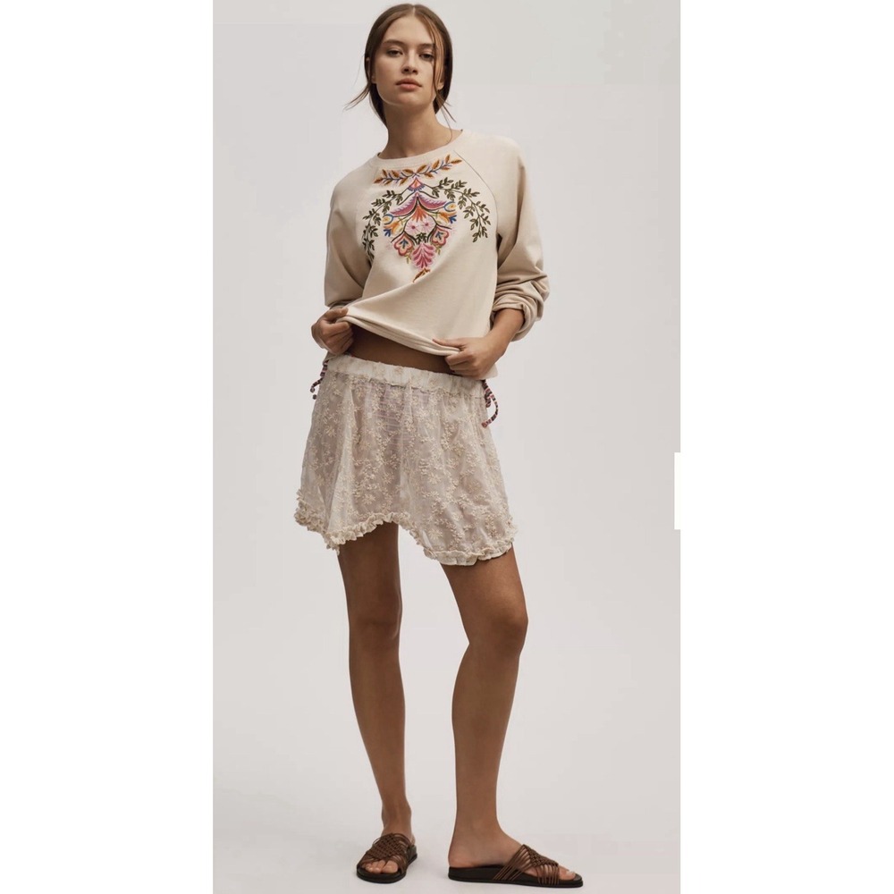 Anthropologie Embroidered Short Sleeve Sweatshirt Tan Crew Neck Women's Size S - Picture 4 of 8